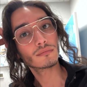 Meet your Posher, Jonathan